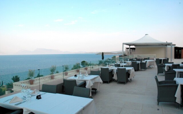 Ionian Blue Garden Suites