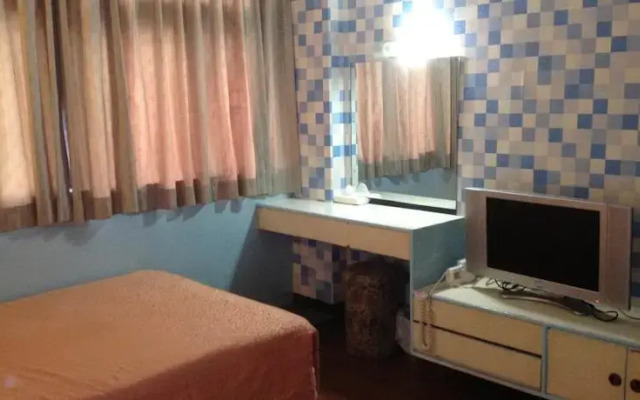 Reui Cheng Hotel