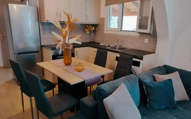 Alex Katerina Apartments