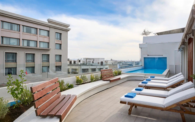 Wyndham Athens Residence