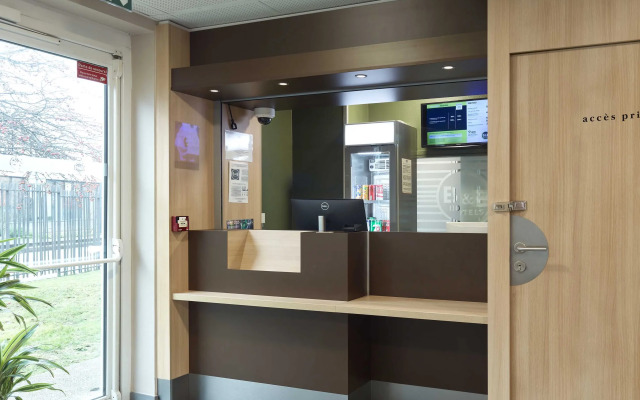 B&B HOTEL Orly Chevilly Marché International