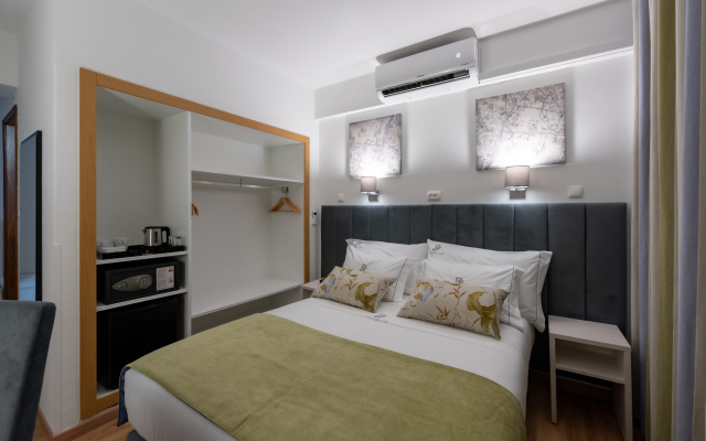 Dinya Lisbon Hotel
