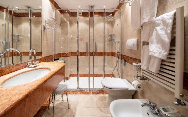 Colombina Hotel