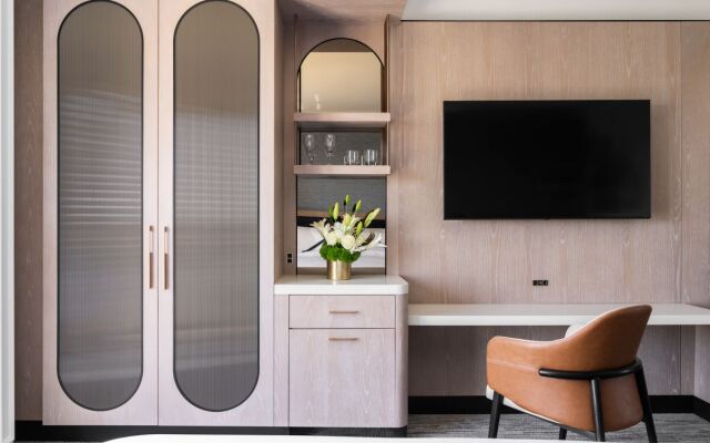 The Ritz-Carlton Dallas, Las Colinas