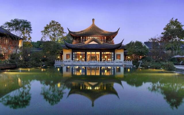 Four Seasons Hotel Hangzhou at West Lake