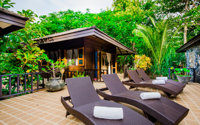 Koh Jum Beach Villas