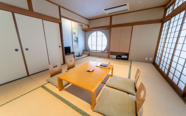 Japanese-Style 14 Tatami-Mats room 사진 1