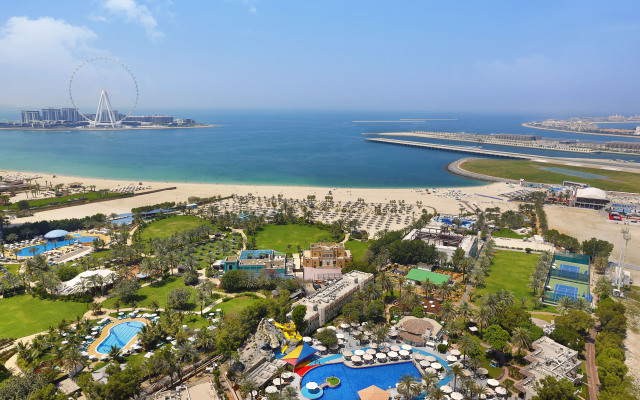 Al Habtoor Grand Resort Autograph Collection Hotel