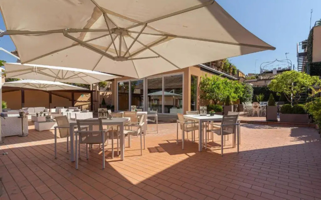Harry's Bar Trevi Hotel & Restaurant