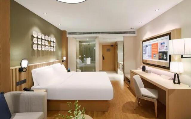 Orange Hotel (Shanghai Hongqiao Railway Station)