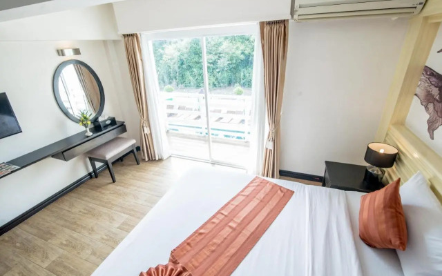 Sea Breeze Jomtien Resort (SHA Extra Plus)