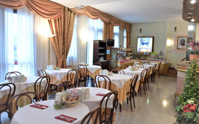 Donatello Hotel