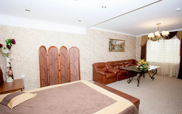Serebryaniy Taler Hotel