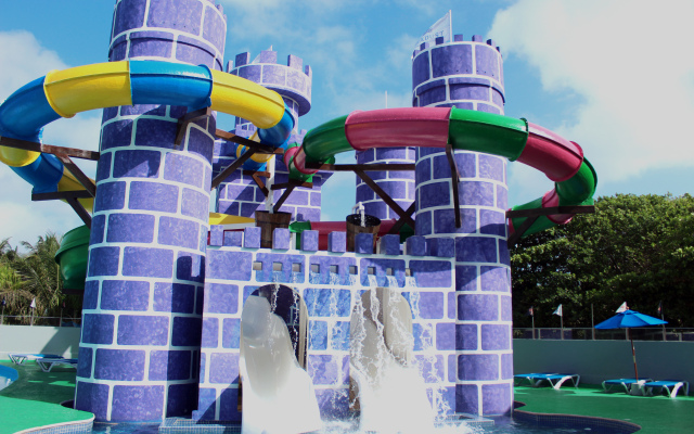 Отель Seadust Cancun Family Resort