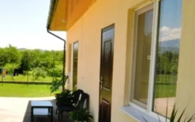 Domik V Derevne Guest House
