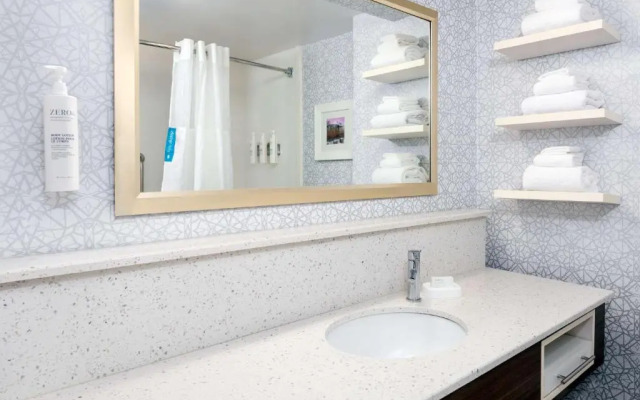 Hampton Inn Charlotte-Uptown