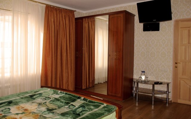 Na Rybatskoy Guest House