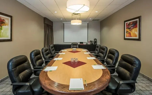 Holiday Inn Lethbridge by IHG