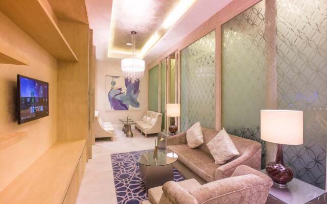Al Habtoor Grand Resort Autograph Collection Hotel