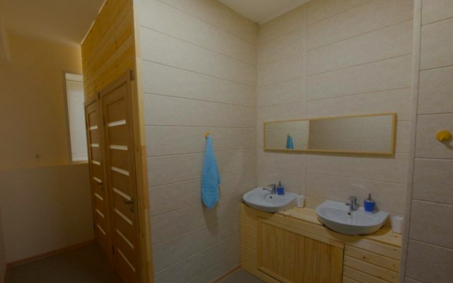 ЁShelter (Ёшелтер)