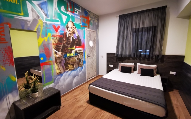 Rise Street Art Hotel