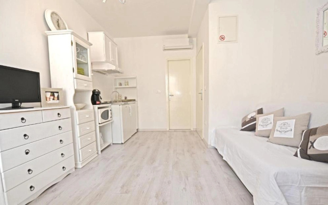 Tinel Rooms Old City Center