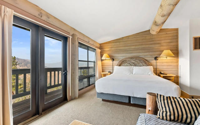 Sun Mountain Lodge