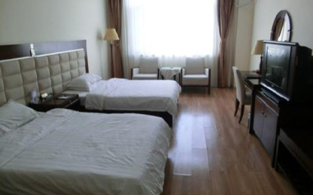 HanTing Hotel (Baotou Minzu East Road)
