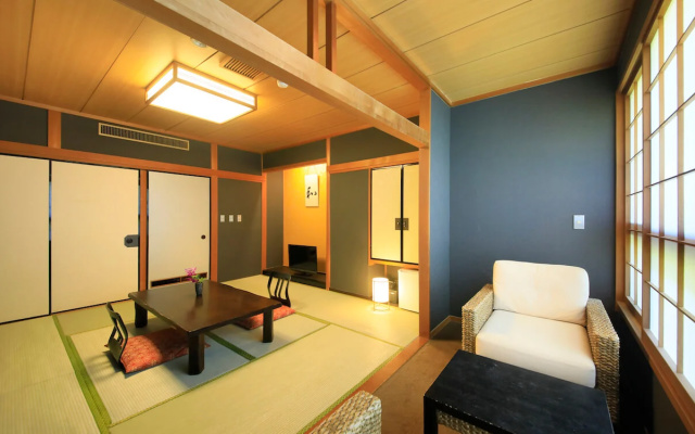 Japanese-style (8 Tatami Mats) room 사진 2