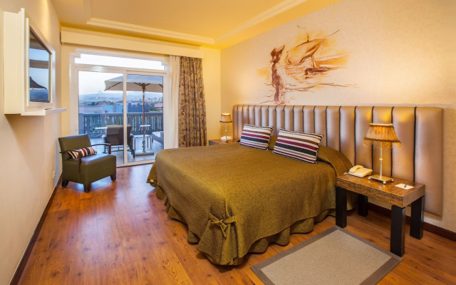 Отель Lopesan Villa del Conde Resort & Thalasso