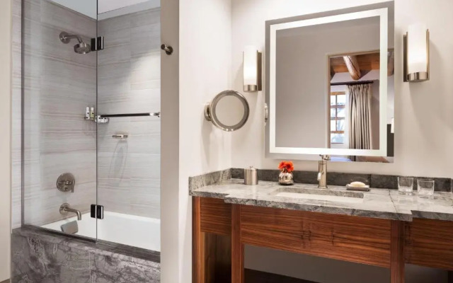 Rosewood Inn of the Anasazi