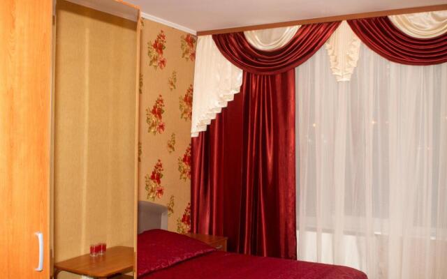 Vosem Vetrov Lyublino Hotel on Kozheduba