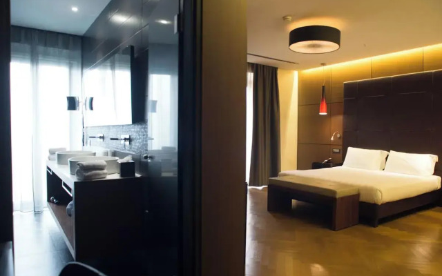 Divina Luxury Hotel