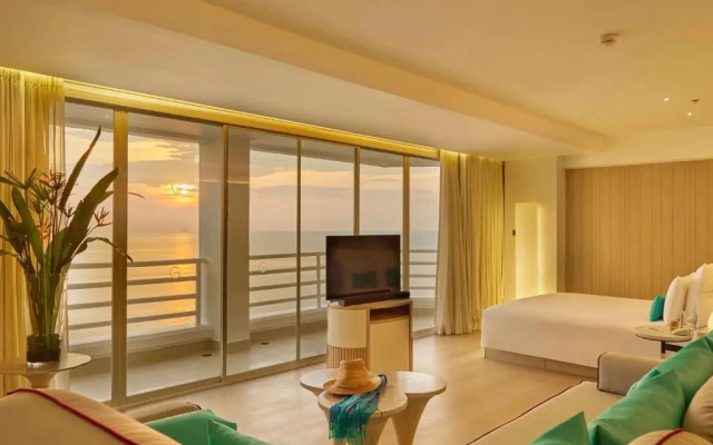 Pullman Pattaya Hotel G