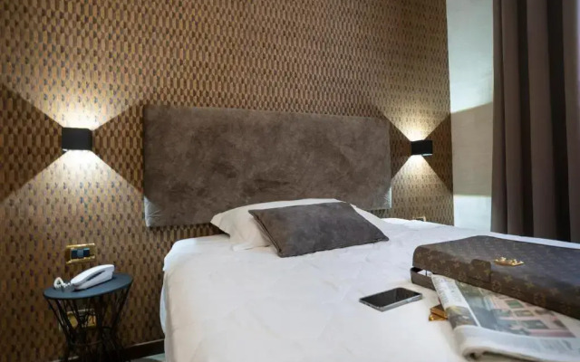 Astor Hotel