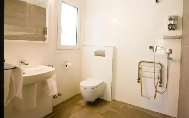 BYPILLOW Villa Lorena
