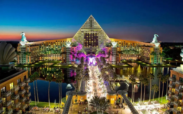 Walt Disney World Swan And Dolphin Resort