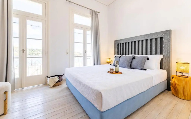 Casa Blue Sea View, Philian Collection