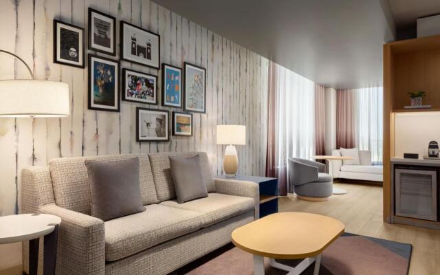 The Viv Hotel, Anaheim, a Tribute Portfolio Hotel