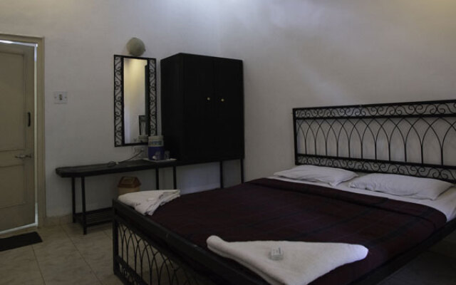 Bharat Hotel