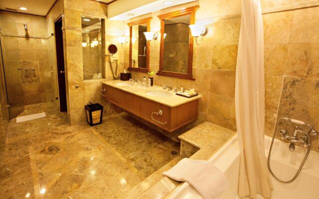 Lorin Solo Hotel