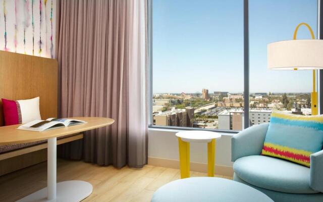 The Viv Hotel, Anaheim, a Tribute Portfolio Hotel