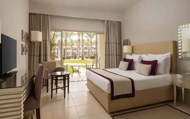 JAZ Elite Crystal, Almaza Bay