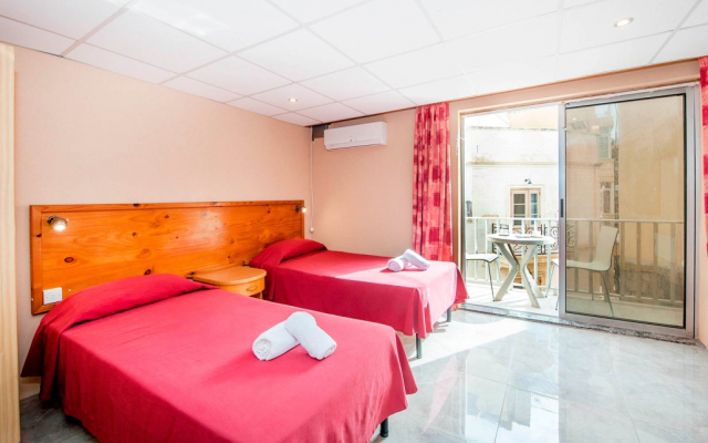 Alborada Aparthotel