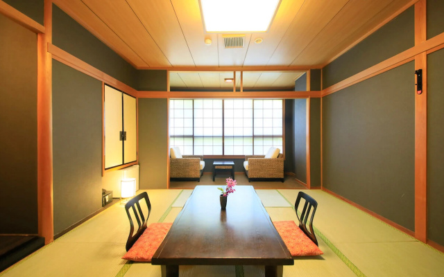 Japanese-style (8 Tatami Mats) room 사진 1