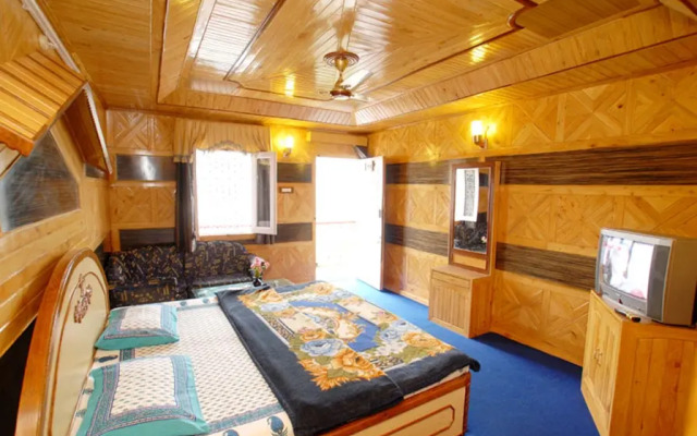 Hotel Vikrant
