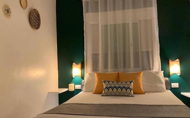 Enjoy Hotel 