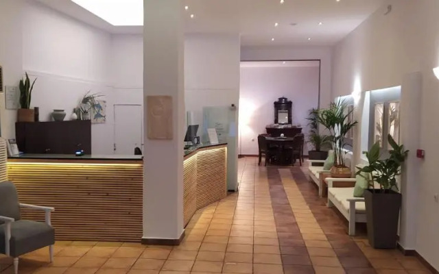 Отель Kanelli Beach