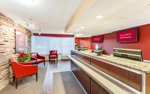 Red Roof Inn PLUS+ Mt Pleasant - Patriots Point