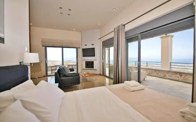 Marini Luxury Apartments and Suites
